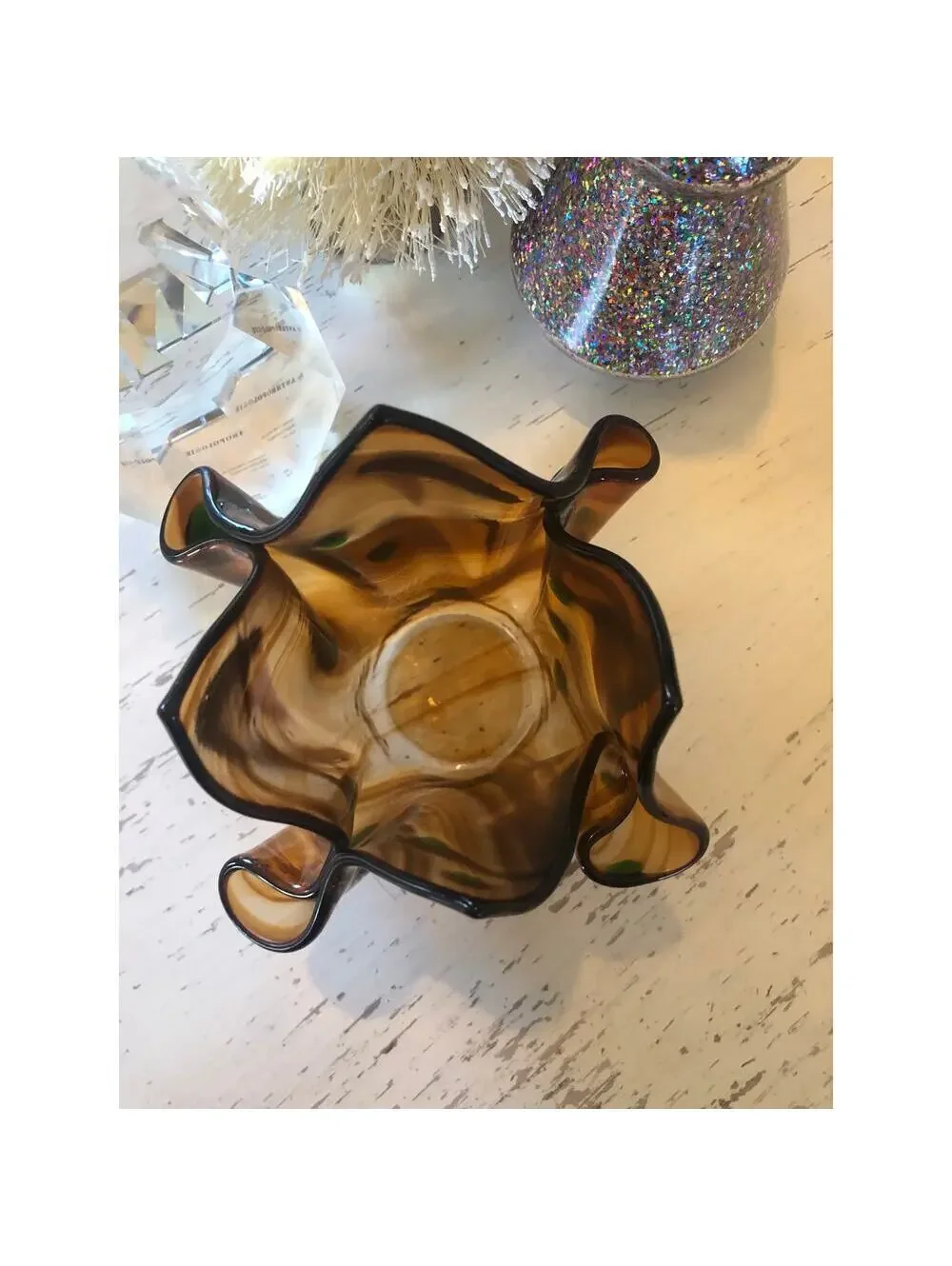 Vintage Unmarked Glass Handkerchief Vase 5
